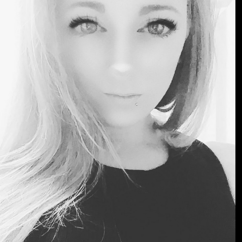 Meet your Posher, Hayley